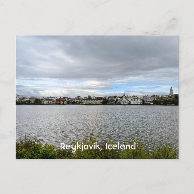 Postal Reykjavik: La visión de Islandia de Tjornin person (Anverso)