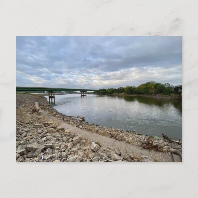 Postal Río y puente en un día nublado (Anverso)