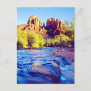 Postal Roca de la Catedral reflejada en Oak Creek, Arizon