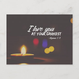 Postal Romanos 5:8 - Amor en lo más oscuro