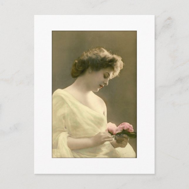 Postal Romántica retrospectiva de la mujer victoriana (Anverso)