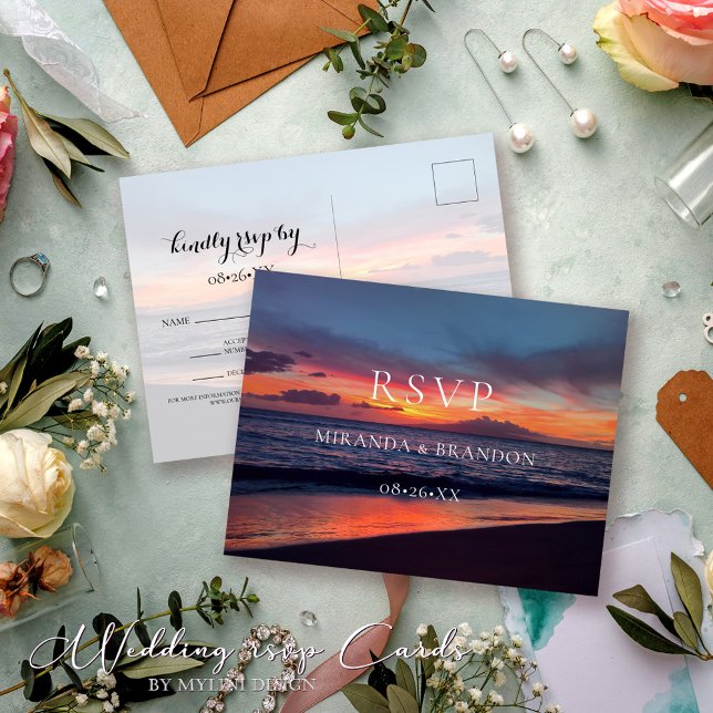 Postal RSVP Romántica Blue Sunset Beach Wedding (Subido por el creador)