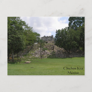 Postal Ruina solitaria en Chichen Itza