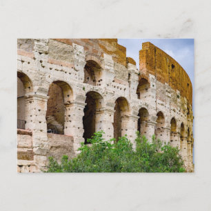 Postal Ruinas del antiguo Coliseo en Roma, Italia