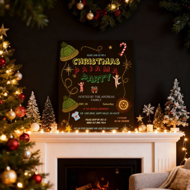 Postal Rustic Christmas Pajama Gathering | Cabin Family (Subido por el creador)