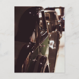 Postal Sala de exposición de hermosos coches clásicos vin