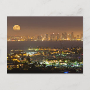 Postal Salida de la luna sobre el horizonte de San Diego