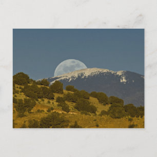 Postal Salida de la luna sobre las montañas Sangre de Cri