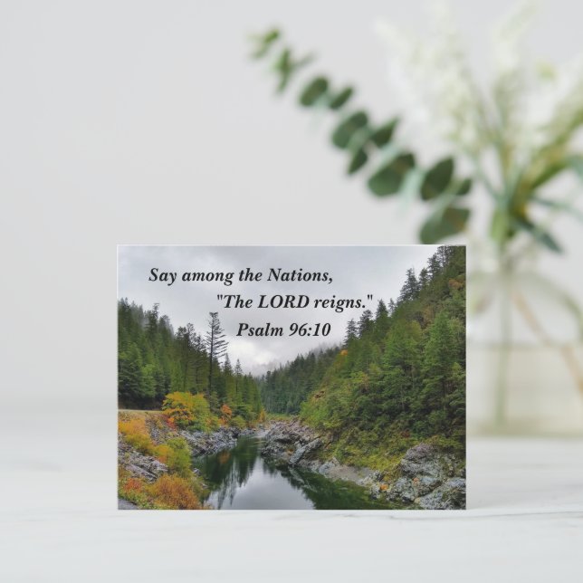 Postal Salmo 96:10 Di entre las naciones, el SEÑOR reina (Anverso de pie)