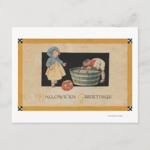 Postal Saludo de Halloween Bobbing para manzanas