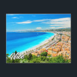 Postal Saludos desde Niza, Francia<br><div class="desc">Por qué no enviarles esta preciosa postal de la hermosa Riviera Francesa. Este saludo de viaje presenta una imagen de la majestuosa ciudad de Niza,  Francia. Por favor,  siéntase libre de ajustar todas las opciones disponibles como desee.</div>