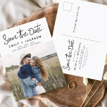 Postal Save the Date Boho Foto Minimalista moderna<br><div class="desc">Captura la esencia de tu historia de amor con nuestra postal moderna "Save the Date Boho" (Salvar la fecha del boho Minimalista). Esta postal es una fusión de minimalismo contemporáneo y encanto bohemio, lo que la convierte en la elección perfecta para anunciar a su próximo boda. Con su preciada foto...</div>