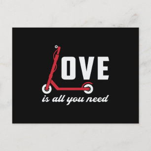 Postal Scooter Driver Love Es Todo Lo Que Necesitas De St