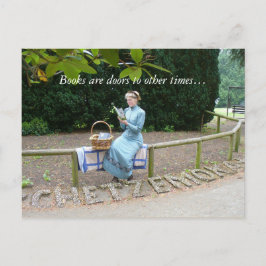 Postal Señora victoriana leyendo