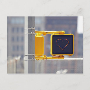 Postal Signo de tráfico con forma cardíaca