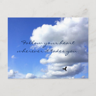 Postal Sigue tu vuelo de cielo cardíaco Inspirador