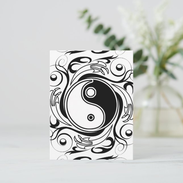 Postal Símbolo Yin & Yang estilo Tatuaje blanco y negro (Anverso de pie)