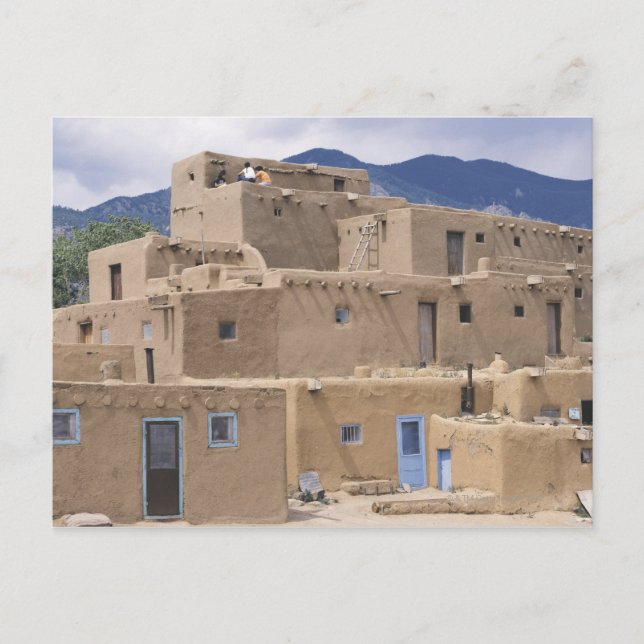 Postal Situado en el valle de un pequeño afluente de (Anverso)