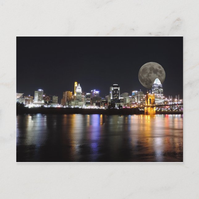 Postal Skyline cinnat con la luna (Anverso)