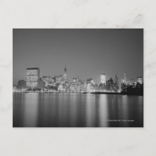 Postal Skyline de la ciudad de noche