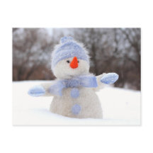 Sneeuwpop se encontró blauwe muts