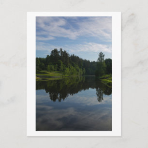 Postal sobre Bielorrusia del bosque del río Canal