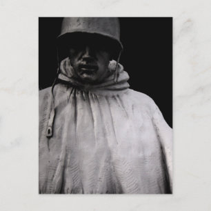 Postal soldado en marcha