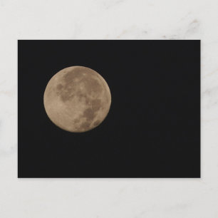 Postal Solitario - luna llena en un cielo oscuro