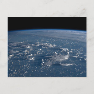 Postal Sombras De Nubes Sobre El Mar De Filipinas