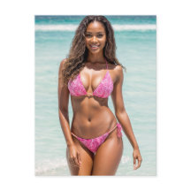 Sonriente modelo afroamericano de traje de baño