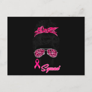 Postal Squad Messy Bun Guerrero Rosa Cáncer de Mama