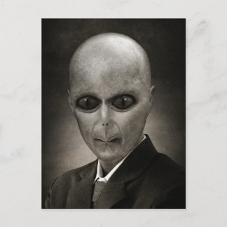 Postal Sr. Alien