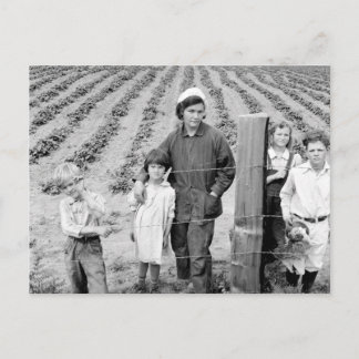 Postal Sra. Arnold y niños - 1939.