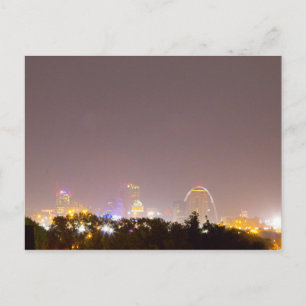 Postal St. Louis, MO de noche