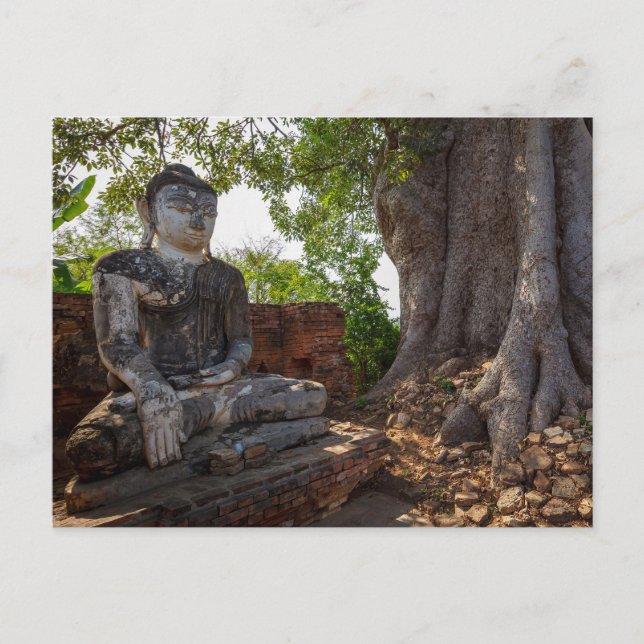 Postal Statue in den Tempeln von Ava in Myanmar Postkarte (Anverso)