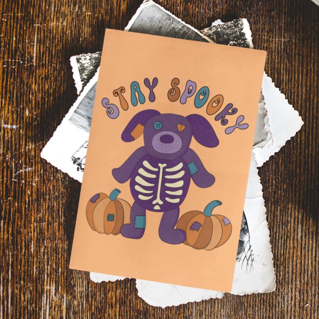 Postal Stay Spooky Cute Skeleton Dog Halloween (Subido por el creador)