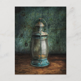 Postal Steampunk - Una vieja linterna