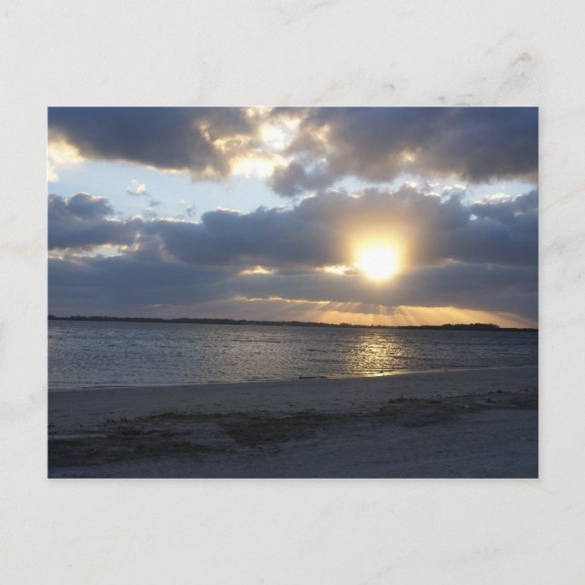 Postal Sunrise over water Postcard (Anverso)