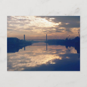 Postal Sunrise, River Usk, Newport, Mon. Noviembre De 197