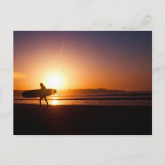 Postal Surf al atardecer