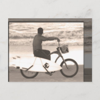 Postal Surfista en bicicleta