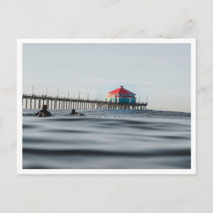 Postal Surfistas del muelle de Huntington Beach en la fot