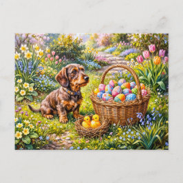 Postal Teckel sentado con cesta de Pascua en el jardín