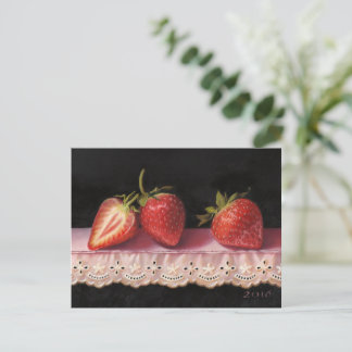 Postal Three Strawberries on Lace Postcard