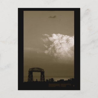 Postal Thunderhead sobre el lago Superior