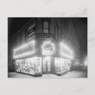 Postal Tienda de la Esquina de Noche, 1920