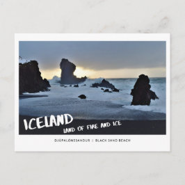Postal Tierra de fuego y playa de arena negra de ISLANDIA