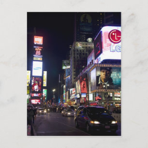 Postal Times Square de noche en Manhattan, Nueva York