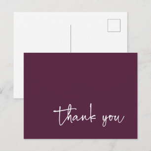 Postal Tipografía de guión informal Plum Gracias