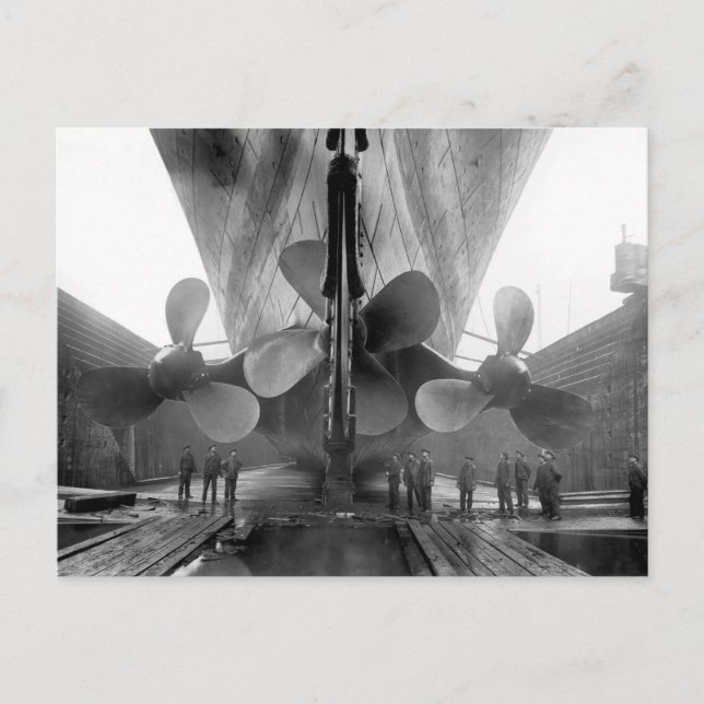 Postal Titánico en la dique seco, 1910 (Anverso)